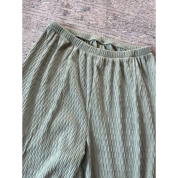 4 pcs Clothing Bundle Women Size Large Free People Graphic Tee Flowy Pants H&M - Picture 4 of 8